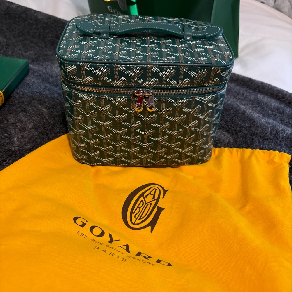 Goyard Green and White Patterned Bag